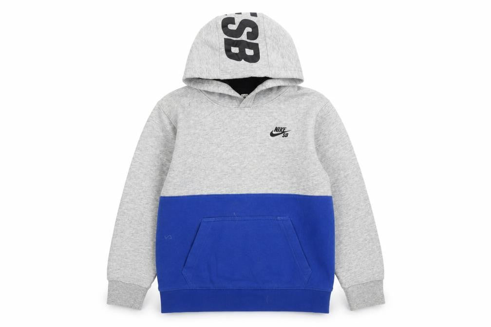 Front view of Nike SB boys’ grey blue pullover hoodie 12-13 yrs logo skateboarding