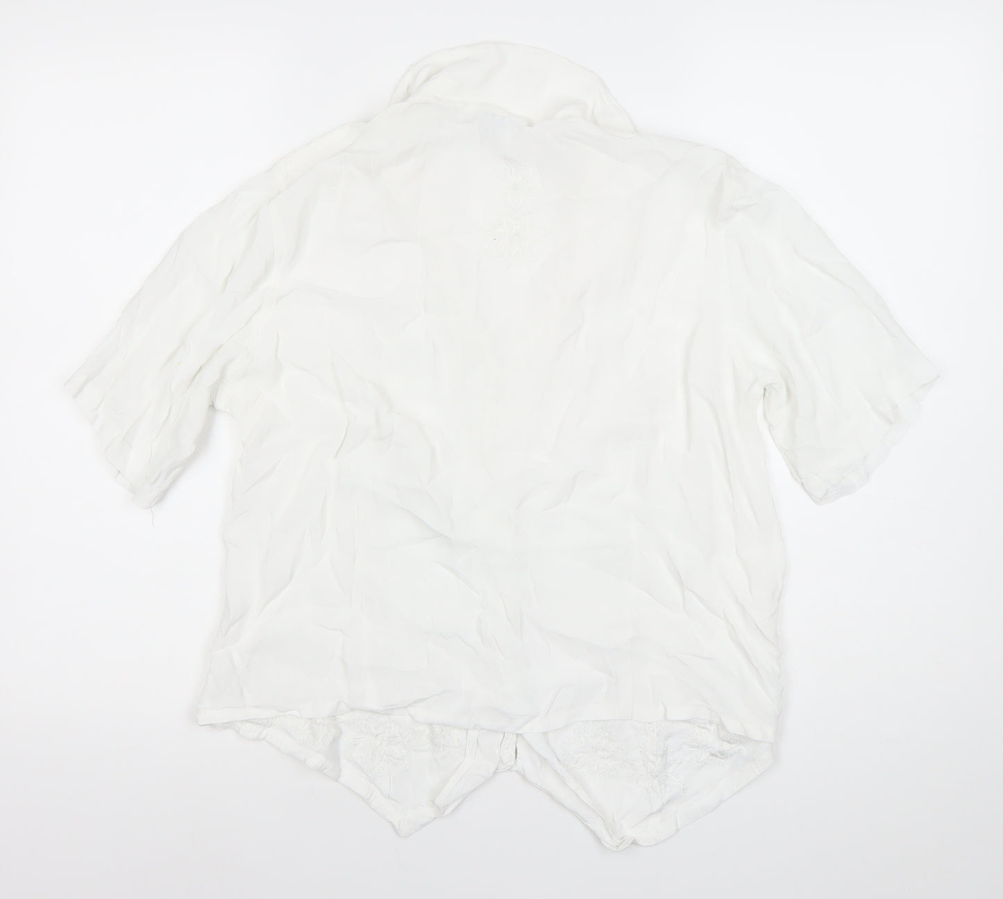 Classic Womens White Viscose Embroidered Button-Up Blouse M Short Sleeve