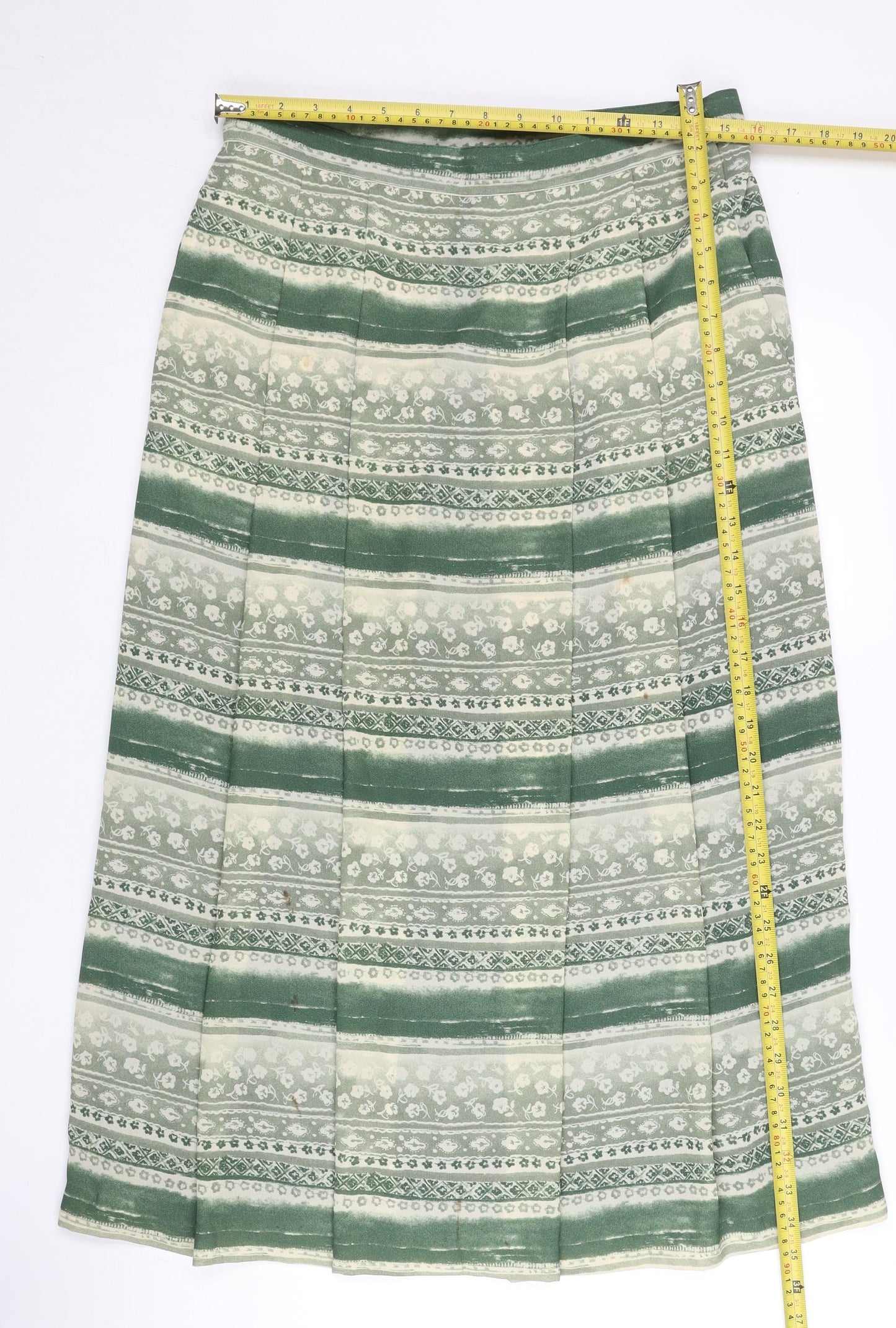 Viyella Women’s Green Size 14 A-Line Knee Length Lined Skirt