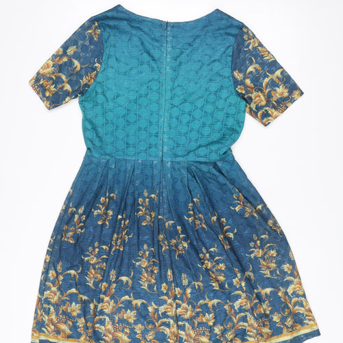 Tenki London Women Blue Floral Fit & Flare Dress Size 12 V-Neck Knee Length