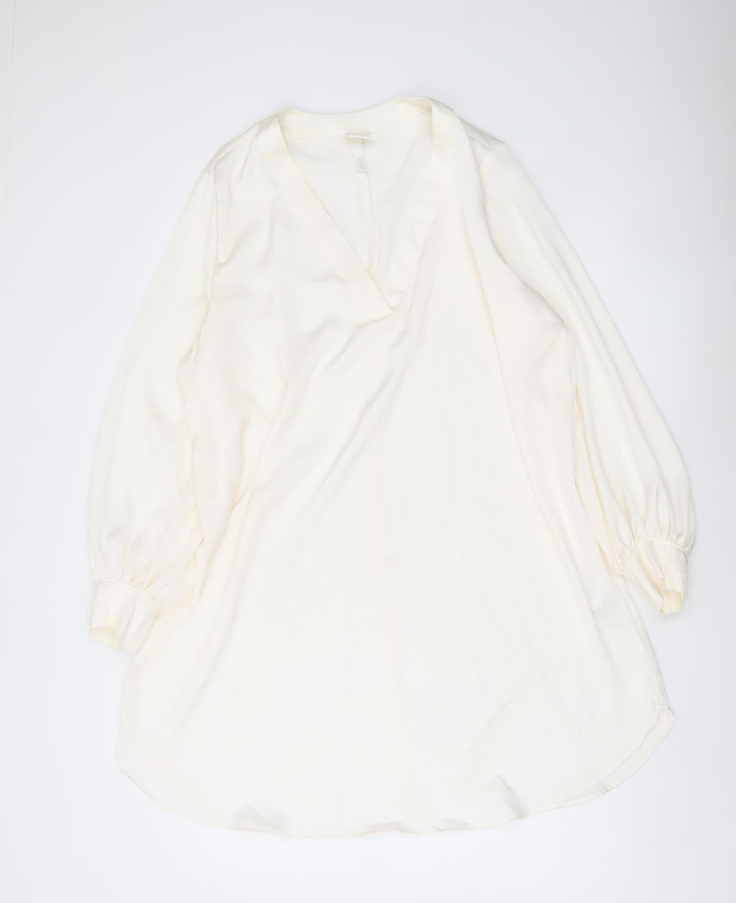 H&M Women Ivory Blouse Size 12 Tunic Long Sleeve V-Neck Top
