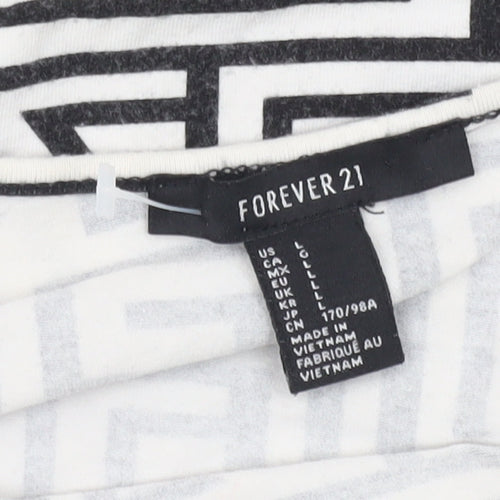 Forever 21 Women’s Black White Geometric Crop Top L Long Sleeve