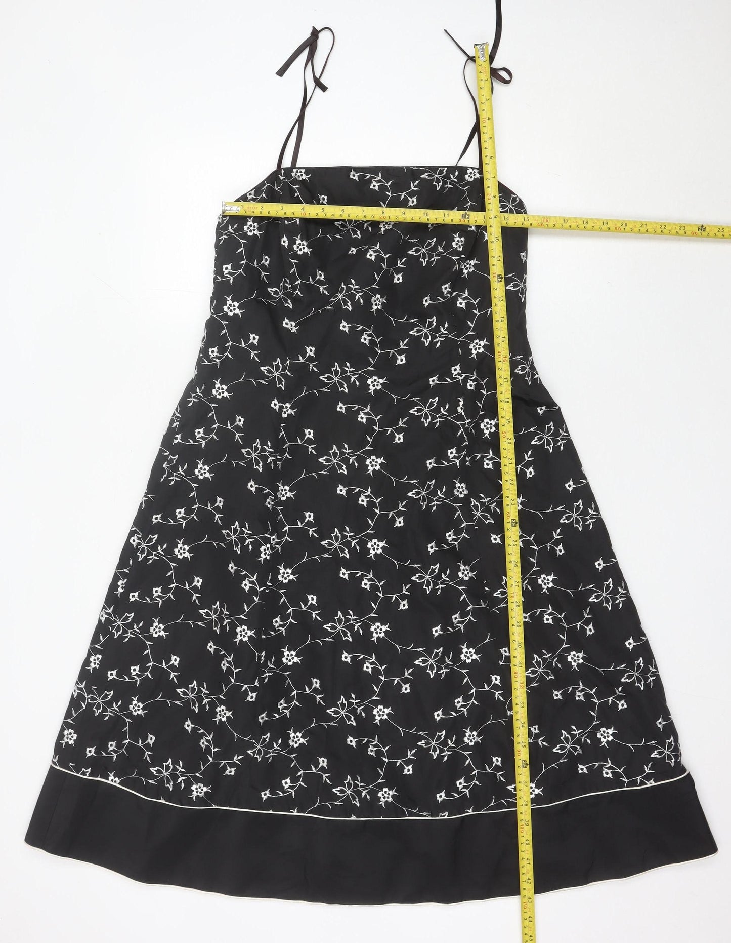 Sixth Sense Women’s Black Floral A-Line Dress Size 14 Knee Length