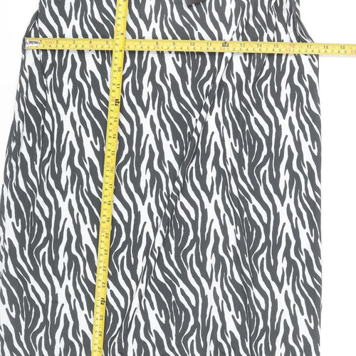 Boohoo Women’s Black Zebra Print Bodycon Mini Dress Size 8
