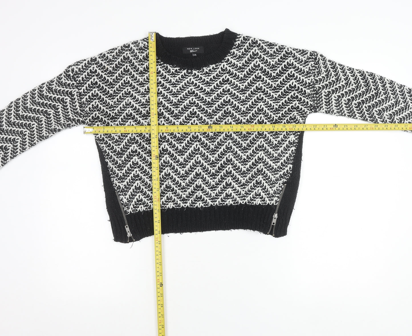 New Look Girls Black Chevron Knit Acrylic Pullover Jumper 14-15Y