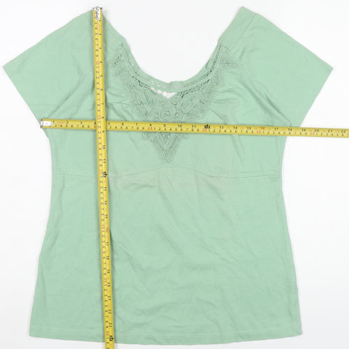 Levi Strauss Women’s Green Cotton V-Neck Crochet Trim T-Shirt Size S