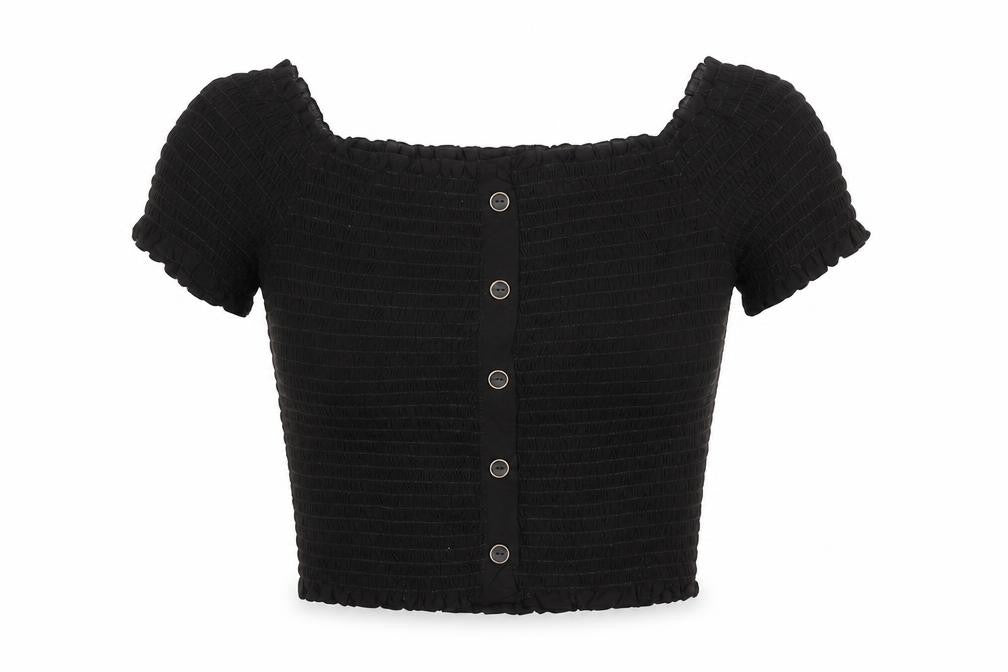 Front view of New Look Women’s Black Cropped Button-Up Top UK 10