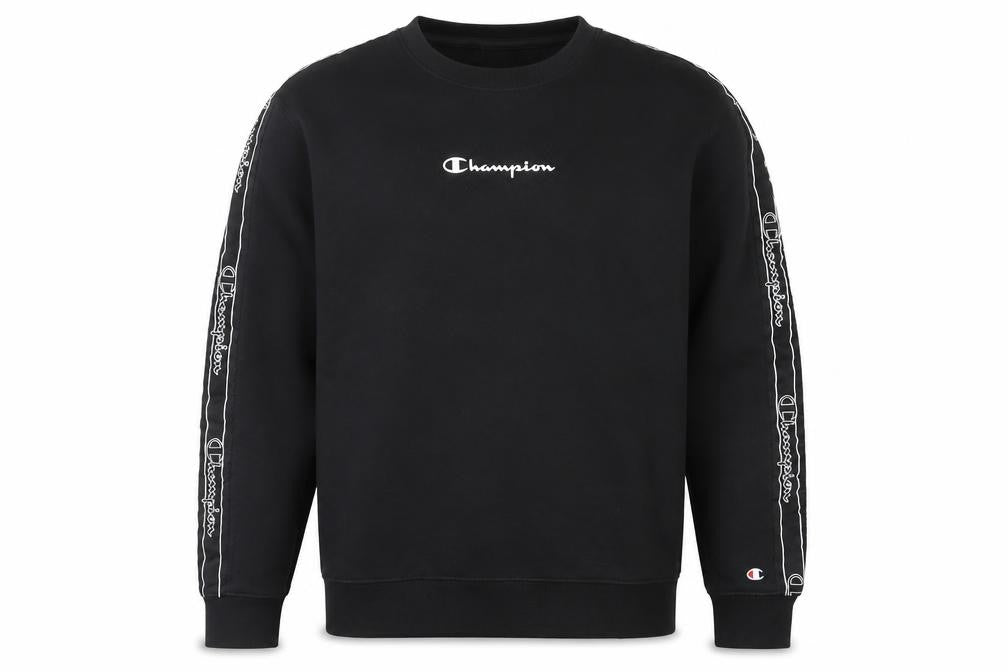 Front view of Champion men’s black l pullover sweatshirt logo crewneck regular fit