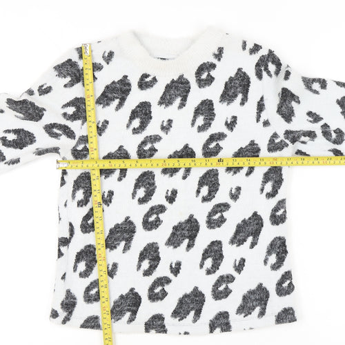 Marks and Spencer Women’s White Animal Print Jumper Size 8 Crew Neck
