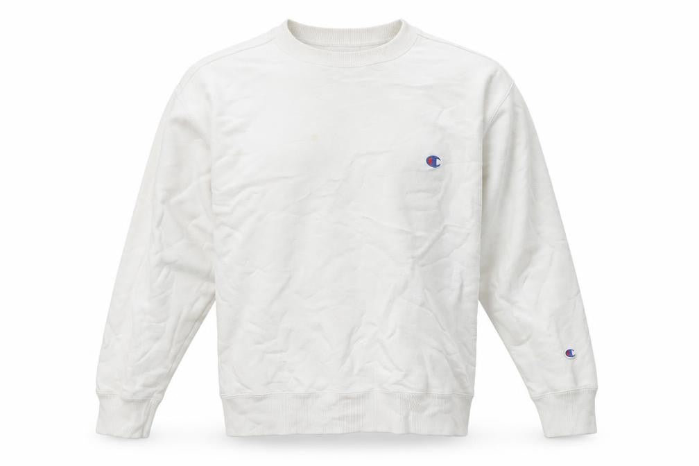 Front view of Champion Men’s White XL Pullover Sweatshirt Crew Neck Logo