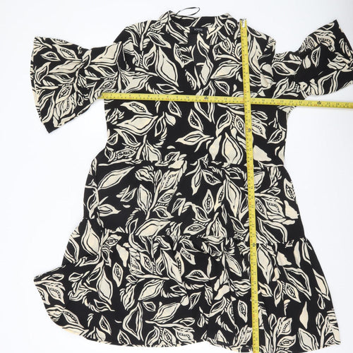 Klass Women’s Black Knee Length Shift Dress Size 10 Floral Bell Sleeve