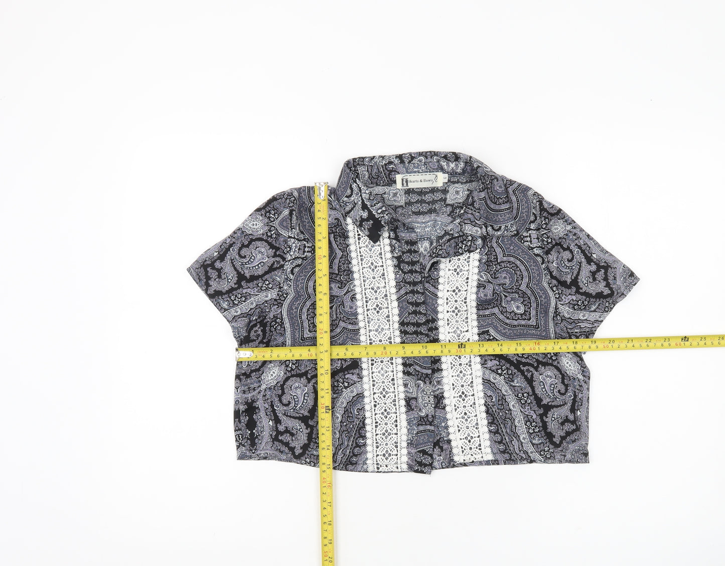 Hearts & Bows Womens Black Paisley Crochet Blouse M Cropped Short Sleeve