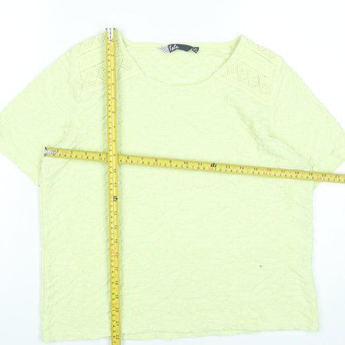 Isle Women’s Yellow Short Sleeve Crochet Accent T-Shirt Size 14