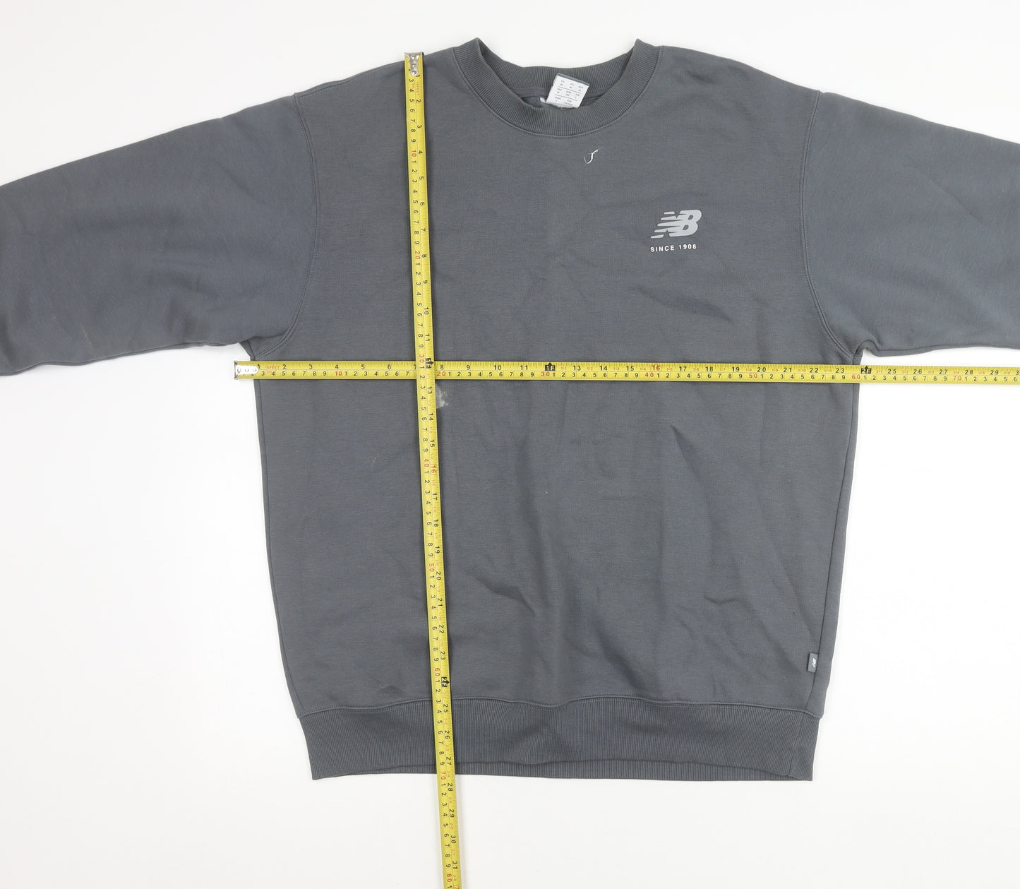 New Balance Mens Grey Sweatshirt M Crew Neck Pullover Logo Sportswear