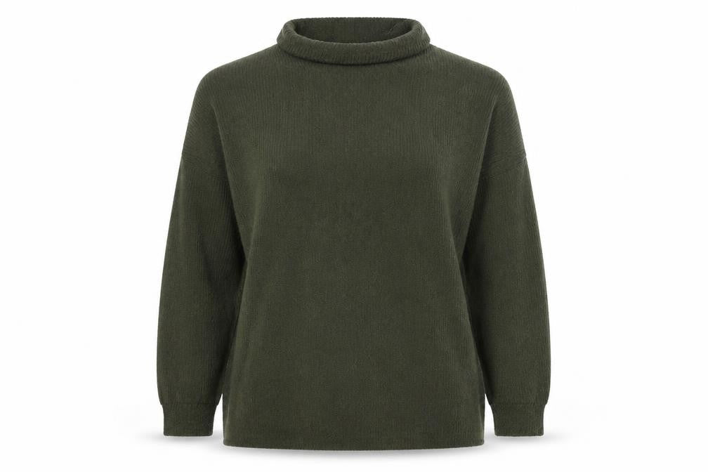 Front view of River Island Women’s Green Roll Neck Relaxed Knit Pullover Sweatshirt, size UK 2