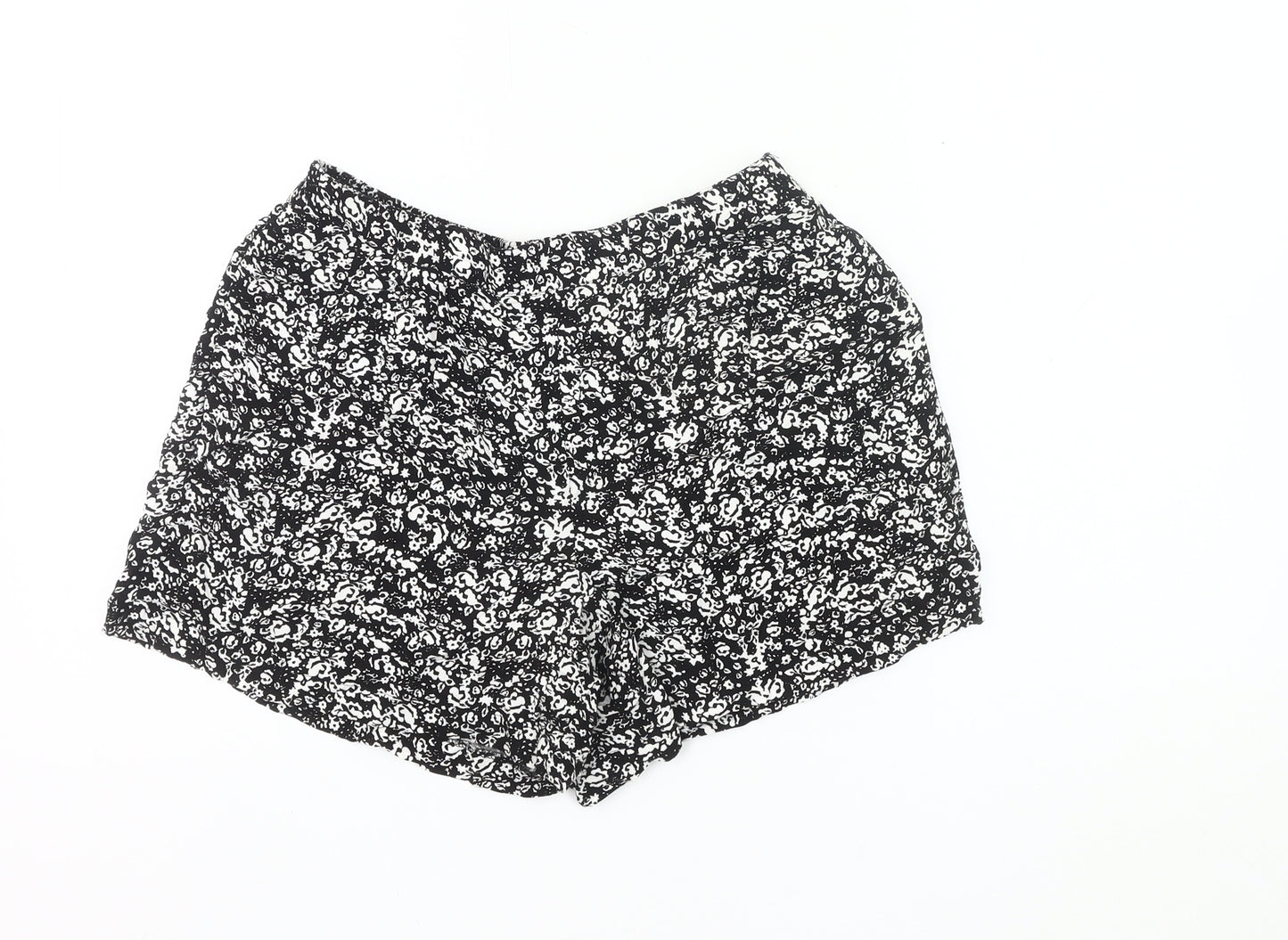 Papaya Women’s Black Floral Culotte Shorts Size 10 Viscose