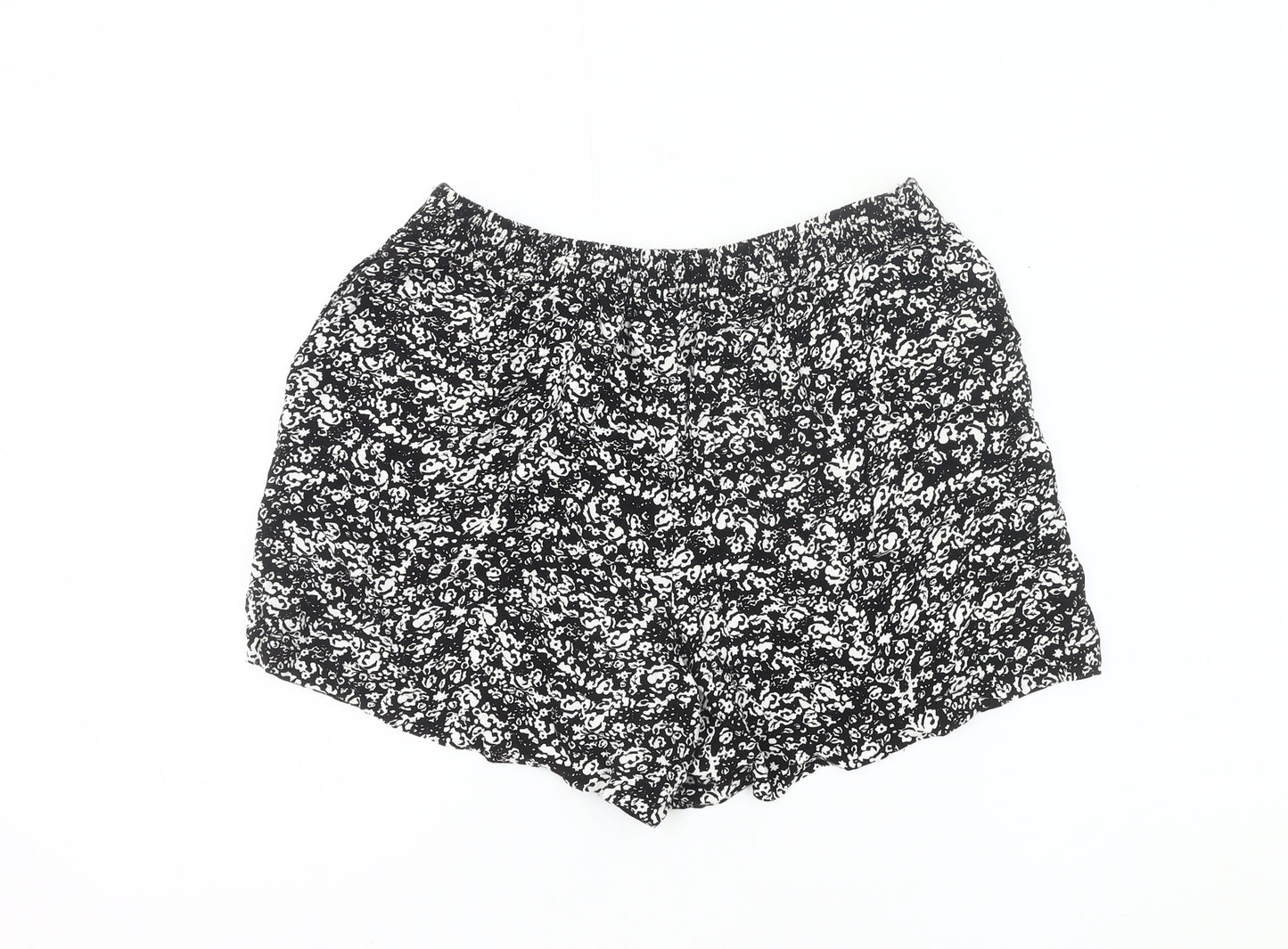Papaya Women’s Black Floral Culotte Shorts Size 10 Viscose