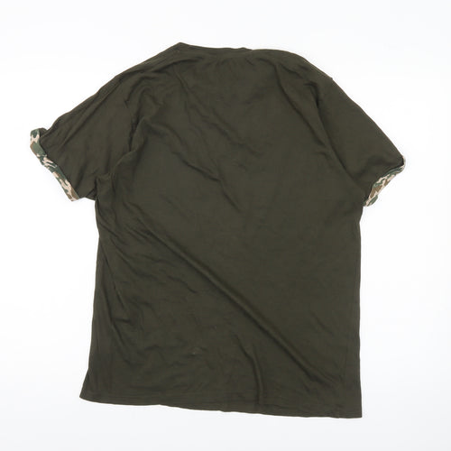 Brave Soul Men's Green Camouflage Pocket T-Shirt Size M Regular Fit