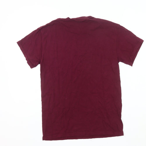 Goose & Gander Men's Red Small Logo Cotton Crew Neck T-Shirt