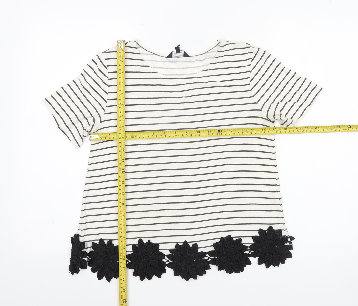 New Look Women’s White Striped T-Shirt Size 8 Short Sleeve Floral Hem