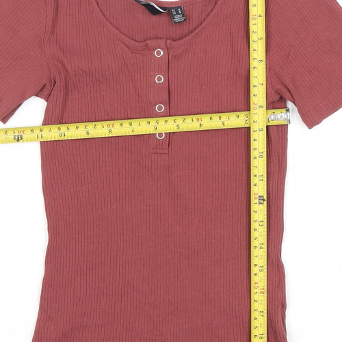 Pieces Women’s Red Scoop Neck Short Sleeve Slim Fit T-Shirt Size M