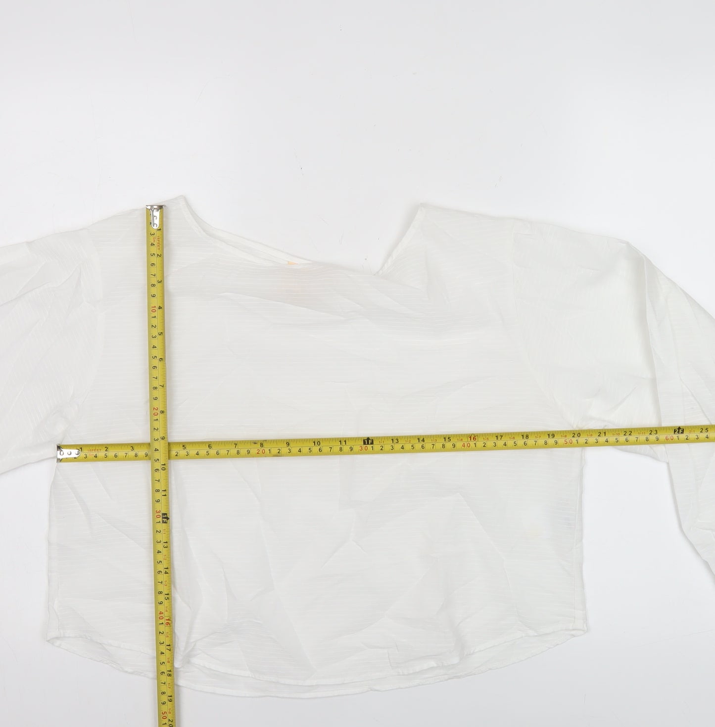 Uniqlo Women’s White Cotton Cropped Blouse L Long Sleeve Boat Neck