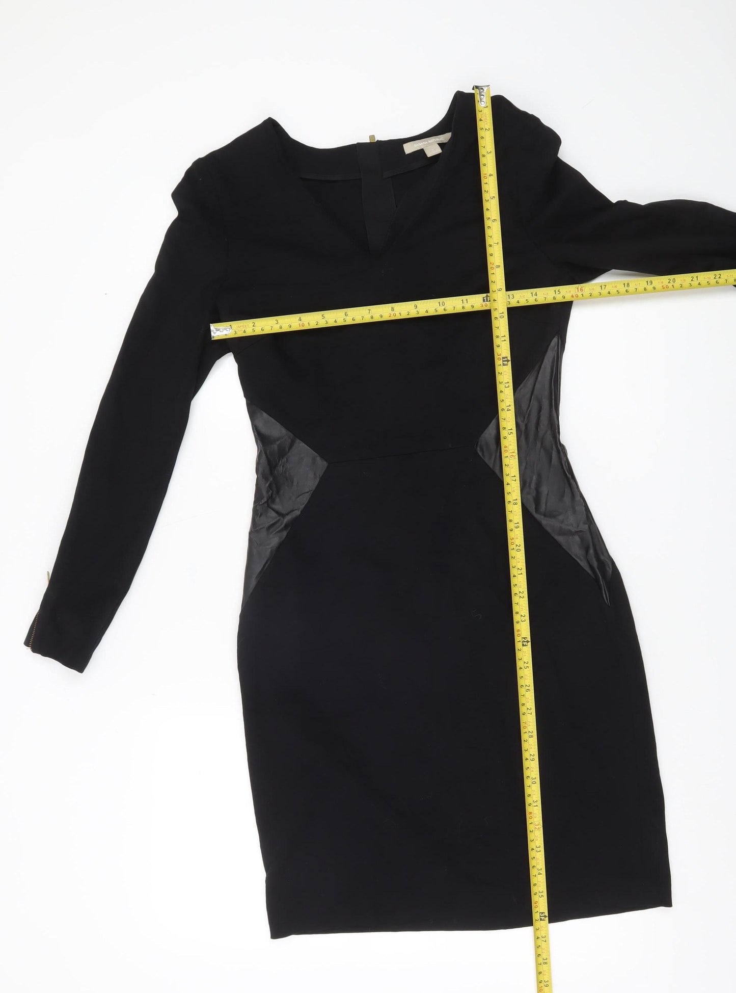 Banana Republic Women’s Black Sheath Dress Size 2 Long Sleeve V-Neck
