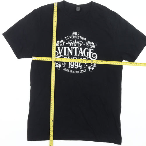 Gildan Men’s Black Medium Vintage 1994 Birthday Graphic T-Shirt