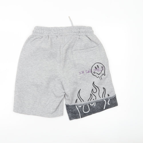 boohooMAN Men’s Grey Graphic Sweat Shorts Small Elastic Waist