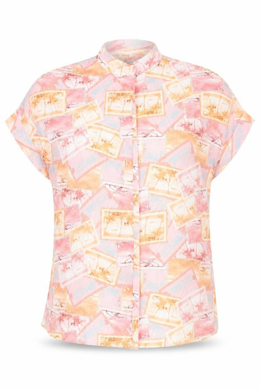 Front view of ASOS DESIGN Women’s Multicoloured Holiday Print Button-Up Shirt UK 12