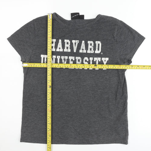 American Freshman Women’s Grey Harvard University T-Shirt Size 10