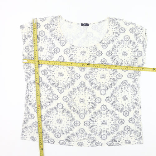 Gap Women Ivory Paisley Print Scoop Neck T-Shirt Size M