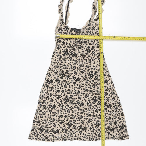 PrettyLittleThing Women’s Beige Floral Mini Slip Dress UK 4