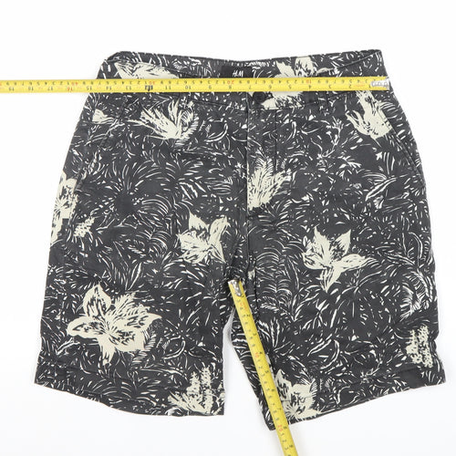 H&M Men’s Black Floral Chino Shorts Size 30R Summer Casual