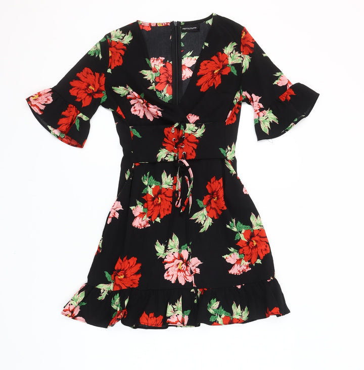 PrettyLittleThing Women’s Black Floral Skater Dress Size 4