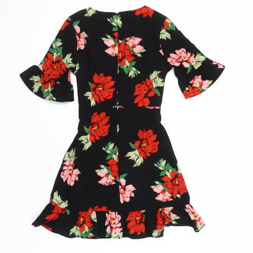 PrettyLittleThing Women’s Black Floral Skater Dress Size 4