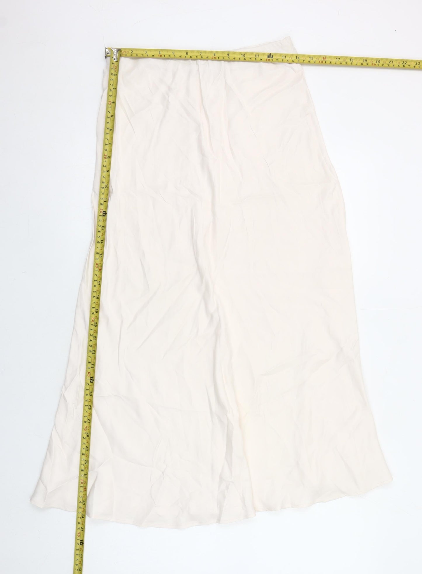 Gallery Women’s Ivory Long Straight Skirt Size 10 Lightweight