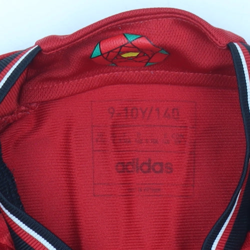 Adidas Boys Red Manchester United Martinez #6 Football Jersey 9-10 Years