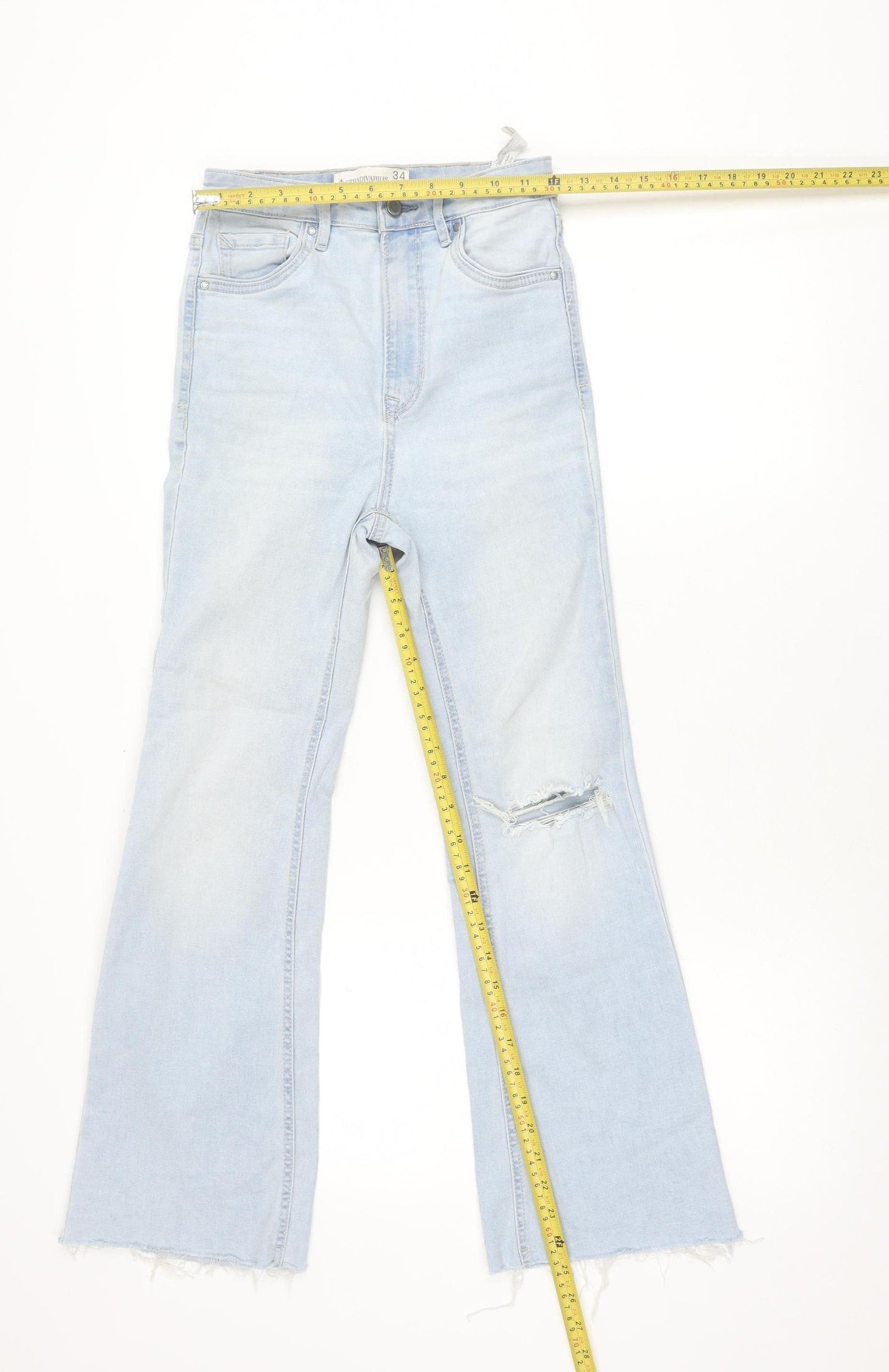 Stradivarius Women’s Light Blue Distressed Straight Jeans Size 6