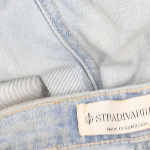 Stradivarius Women’s Light Blue Distressed Straight Jeans Size 6