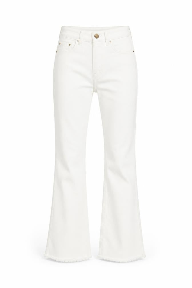 Front view of Stradivarius Women’s White Slim Straight Jeans, size UK 4, Stretch Denim