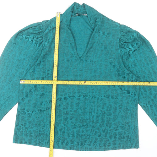 Gallery Women’s Green V-Neck Tunic Blouse Size 20 Long Sleeve