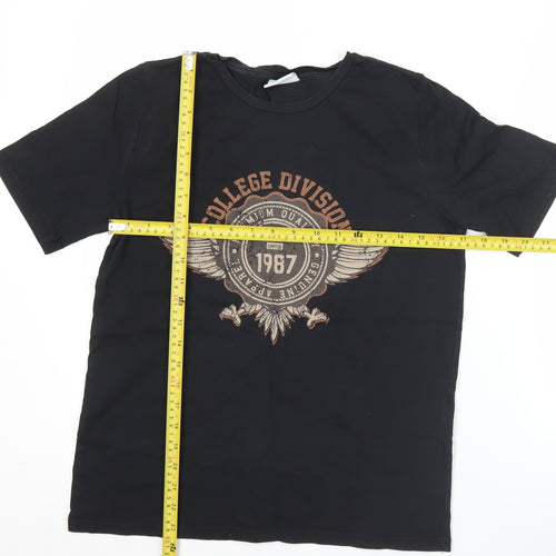 Vila Men's Black College Division 1987 Graphic Cotton T-Shirt Size S