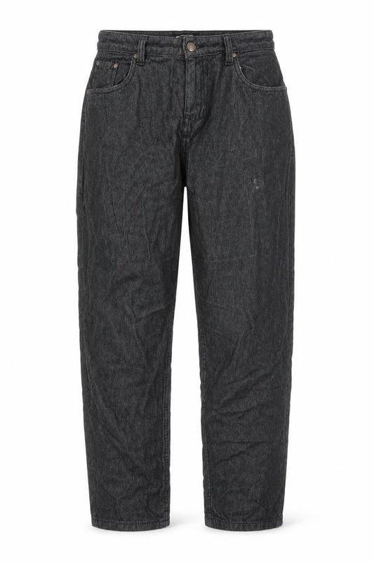 Front view of PRETTYLITTLETHING Women’s Black, size UK 16, Straight Jeans