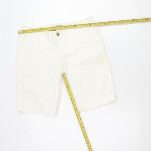 Old Navy Women’s Ivory Bermuda Shorts Size 10 Cotton Blend Low Rise