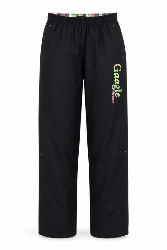Front view of O'Neill Gaagle Black Teen girls’ sweatpants, size 13, regular fit