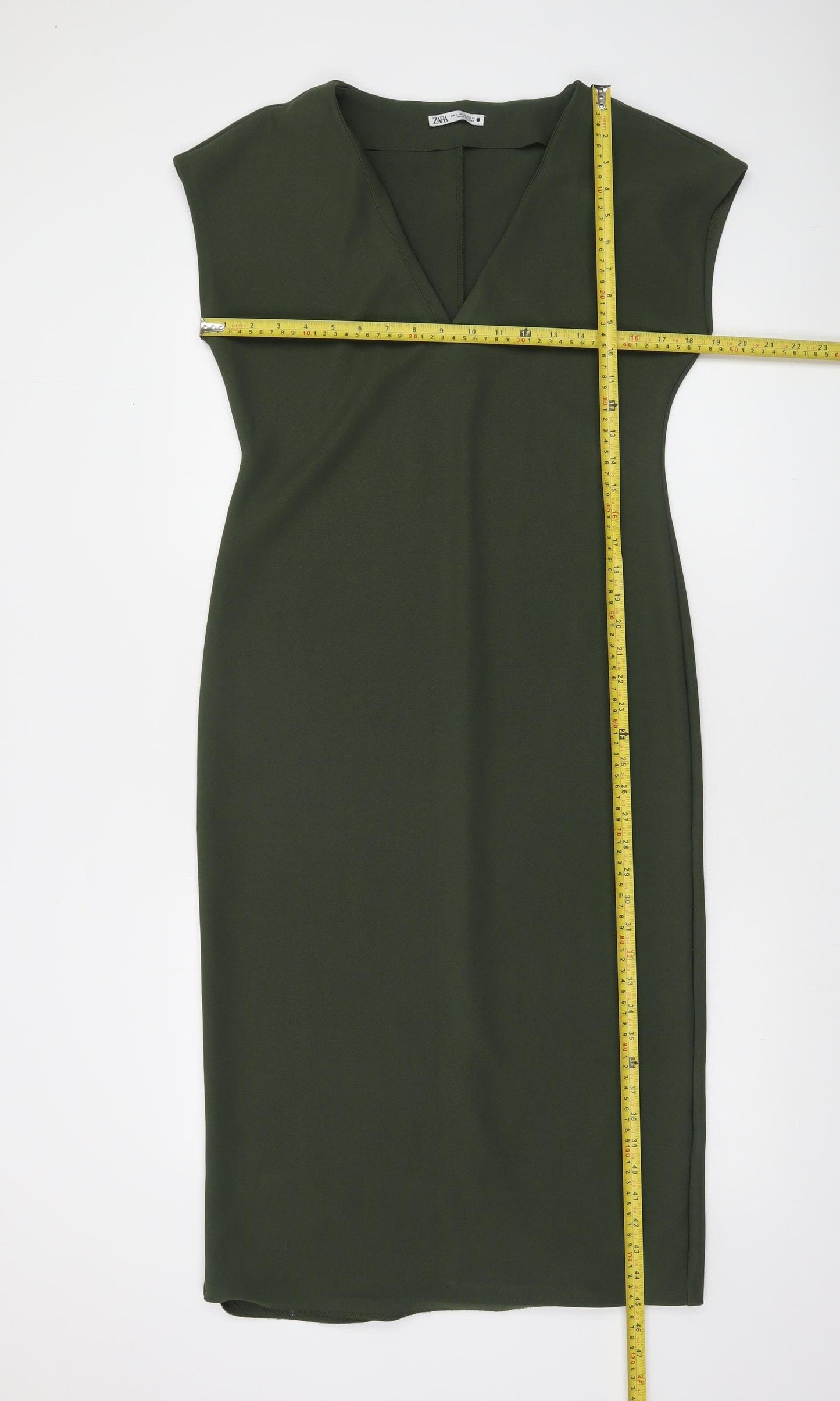 Zara Women Green Sheath V-Neck Sleeveless Knee-Length Dress Size 16
