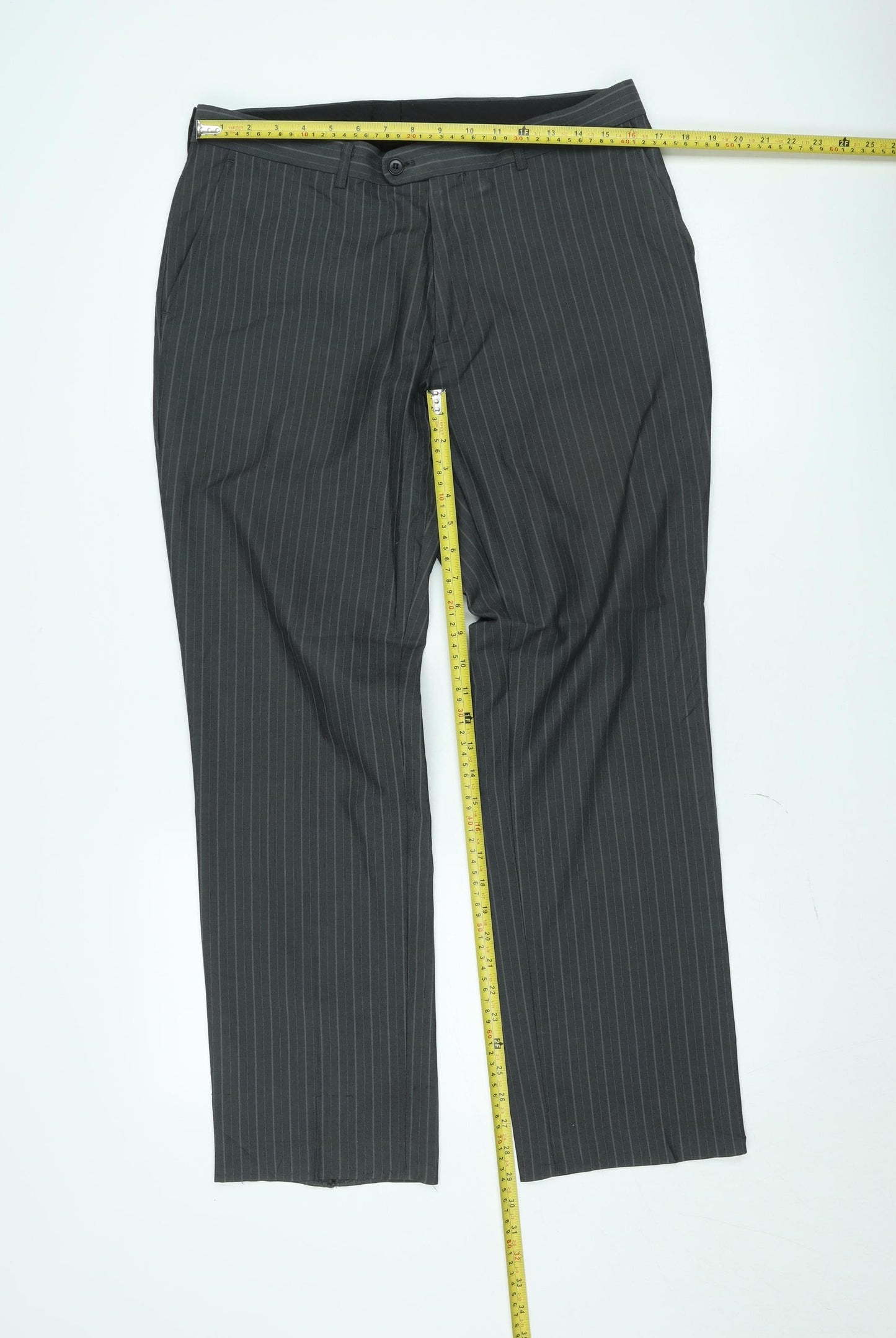 Taylor & Wright Men's Grey Pinstripe Dress Pants 34S Classic Fit