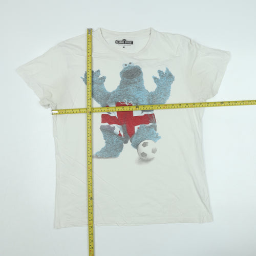 Sesame Street Women’s White Cookie Monster Graphic T-Shirt XL