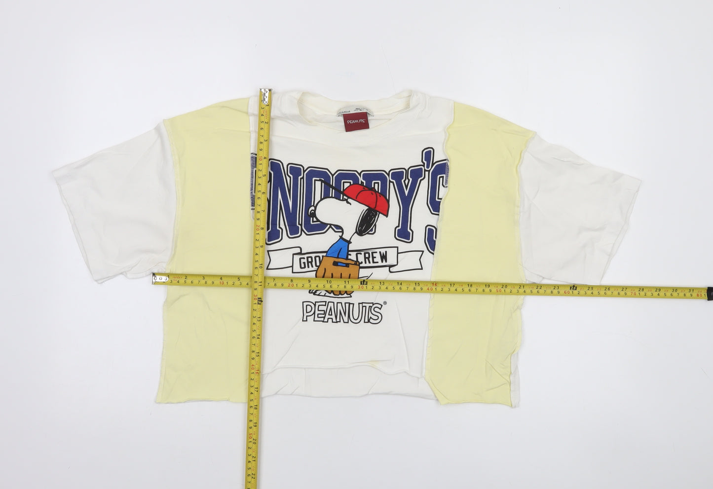 Pull & Bear Peanuts Women's Multicoloured Snoopy Cropped T-Shirt Size S